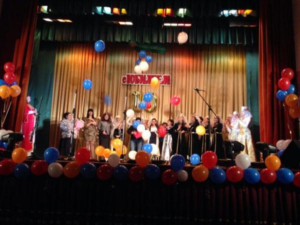 Файл:Танцевальный ансамбль «Звартноц» (Волгоград) 02.04.2014 - 6.jpg