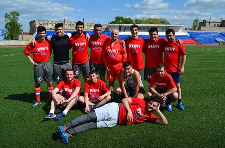 Файл:Футбольная команда «Урарту» (Псков) 25.04.2017 -1.jpg