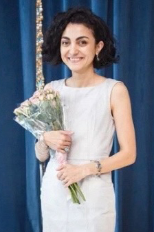 Файл:Григорян Араксия - заместитель директора.jpg