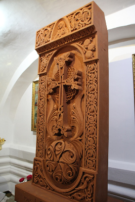 Файл:Открытие хачкара на территории Варлаамо-Хутынского монастыря (13.12.2015) 2.jpg