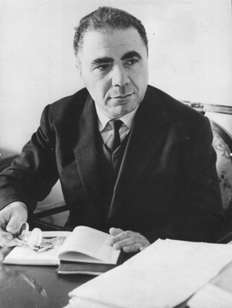 Файл:Виктор Амбарцумян1328.jpg