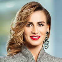 Көлікте жалаған киска