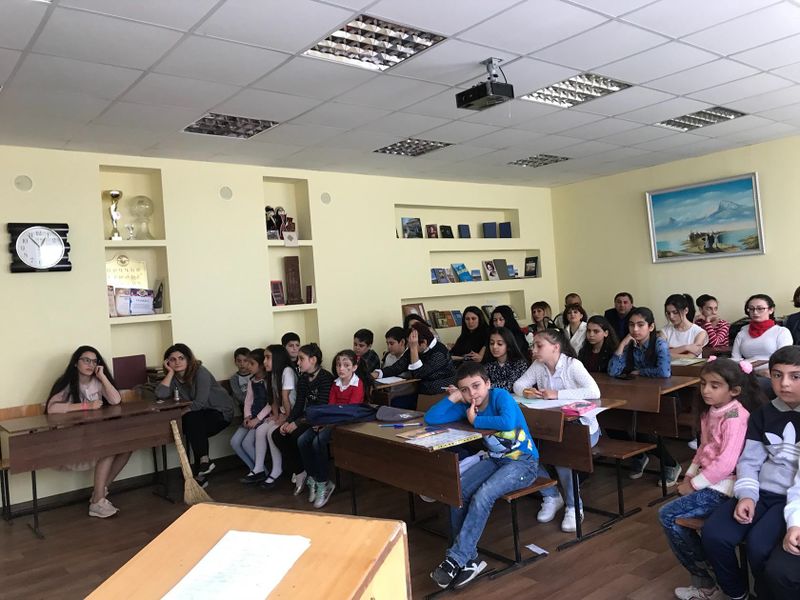 Файл:Армянская воскресная школа (Волжский) 31.10.2017-3.jpg