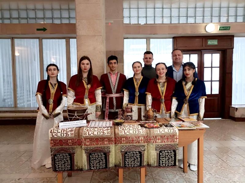 Файл:Севастопольское армянское национально-культурное общество (02.03.2023).jpg