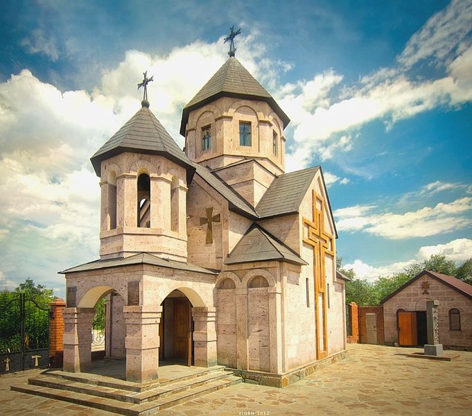 Файл:Церковь Сурб Геворг (Волгоград) 02.jpg