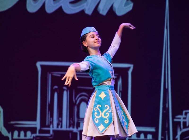 Файл:Хореографический ансамбль «Урарту» (Иркутск) 0.jpg