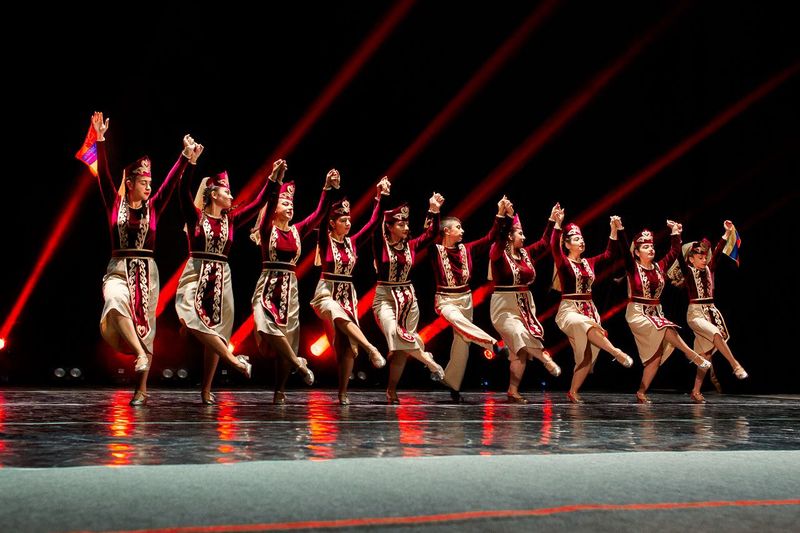 Файл:Искры Армении1.jpeg