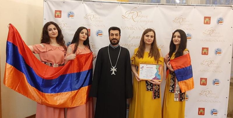 Файл:Вокальный колектив «Шохакат» (Тверь).jpg