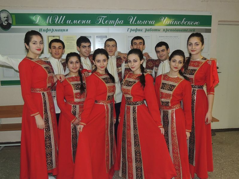 Файл:Пермский ансамбль танца «Крунк» 14.10.2013-1.jpg