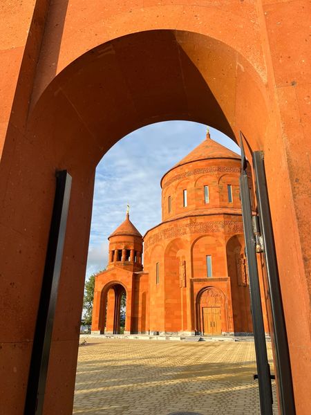 Файл:Церковь Пресвятой Богородицы Саратов.jpg