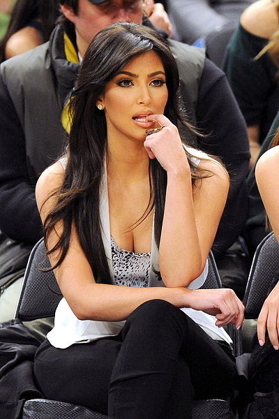 Файл:Ким Кардашьян9.jpg