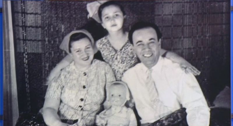 Файл:Аллегрова с Родителями.jpg