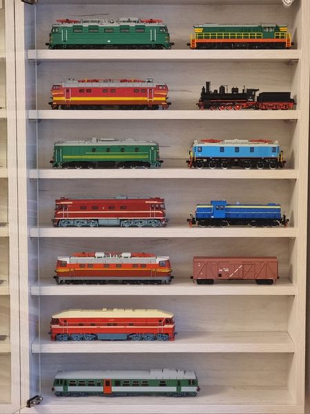 Файл:Наши поезда.jpg