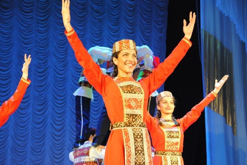 Файл:Пермский ансамбль танца «Крунк» 19.10.2013.jpg