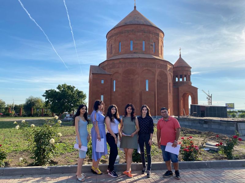 Файл:Вокальный ансамбль «Крунк» (Саратов) 30.108.2020.jpg