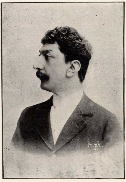 Файл:Хьюго Иссекуц.jpg