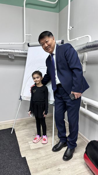 Файл:Культурно-образовательный центр «Маштоц» (Чита) 2014-3.jpg