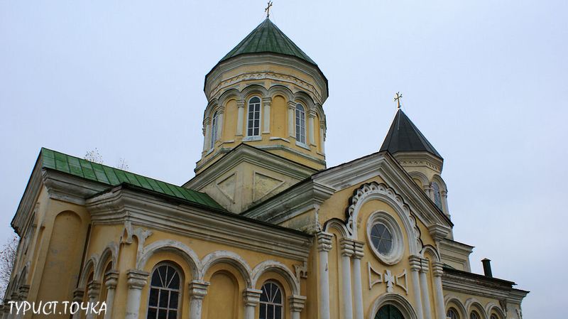 Файл:Церковь Сурб Аменапркич 3.jpeg