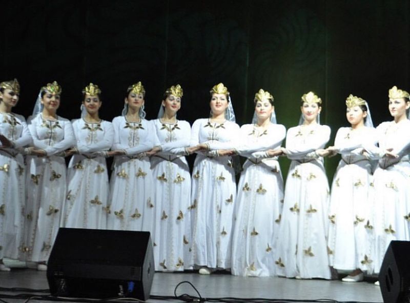 Файл:Ансамбль «Армения» (Волгоград) 1.jpg