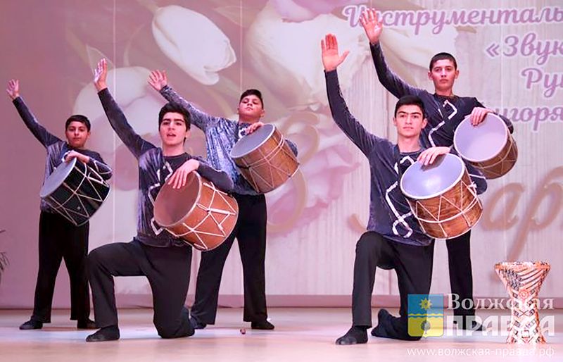 Файл:Ансамбль ударных инструментов «Арцах» (Волжский).jpg