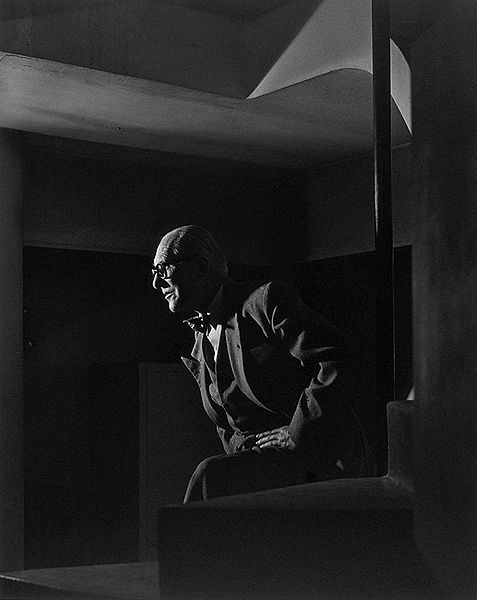 Файл:Карш. Ле Корбюзье.jpg