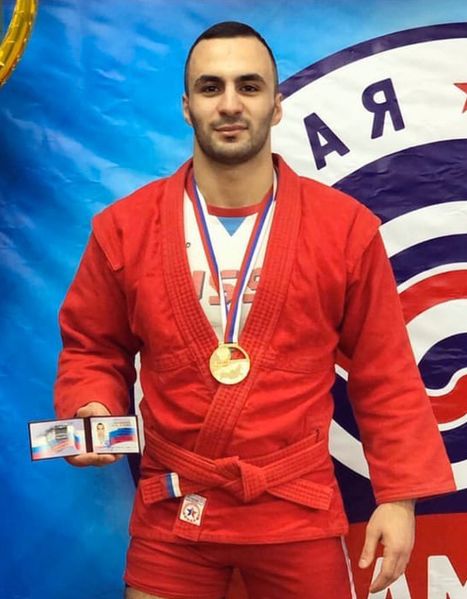 Файл:Руководитель молодежного центра Самвел Казарян.jpg