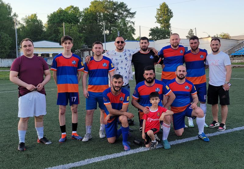 Файл:Футбольная команда «САР-43» (Киров) 31.05.2025.jpg