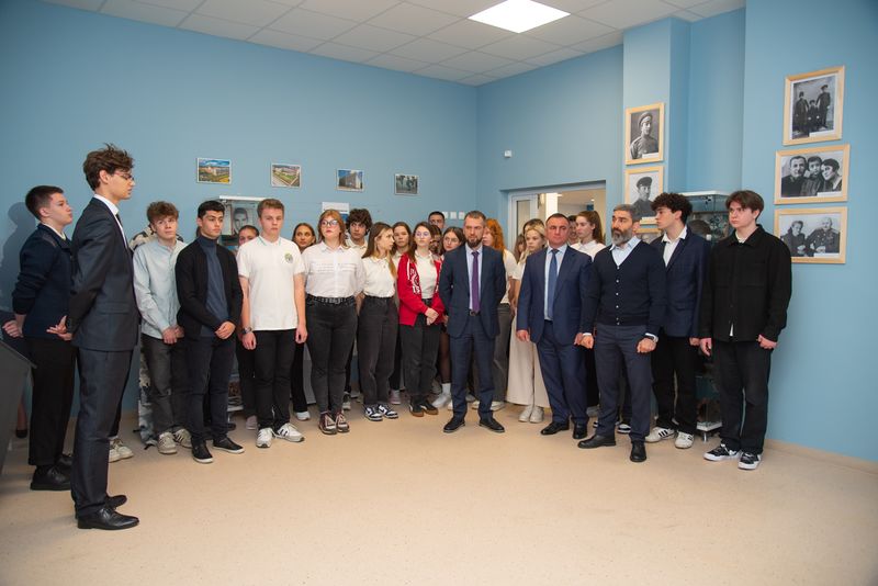 Файл:Гашение марки Баграмяна 5.jpg