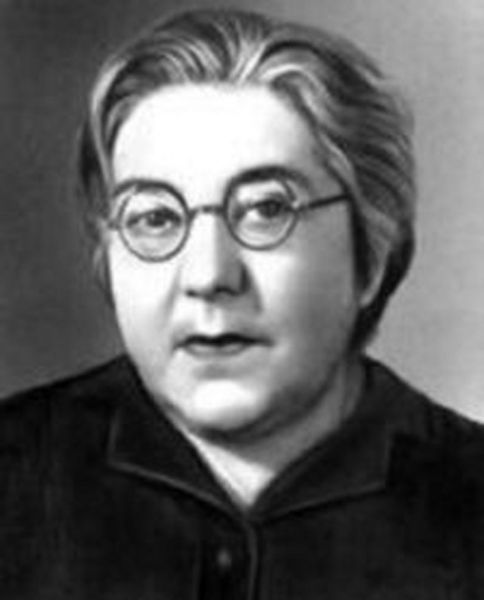 Файл:Портретное фото М С Шагинян.jpg