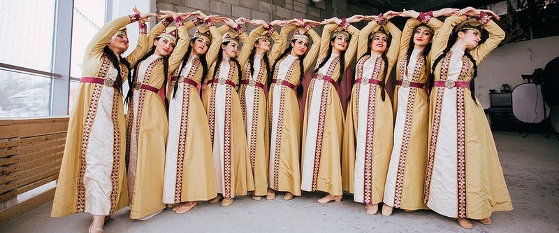 Файл:Народный хореографический ансамбль «Армения» (Красноярск).png