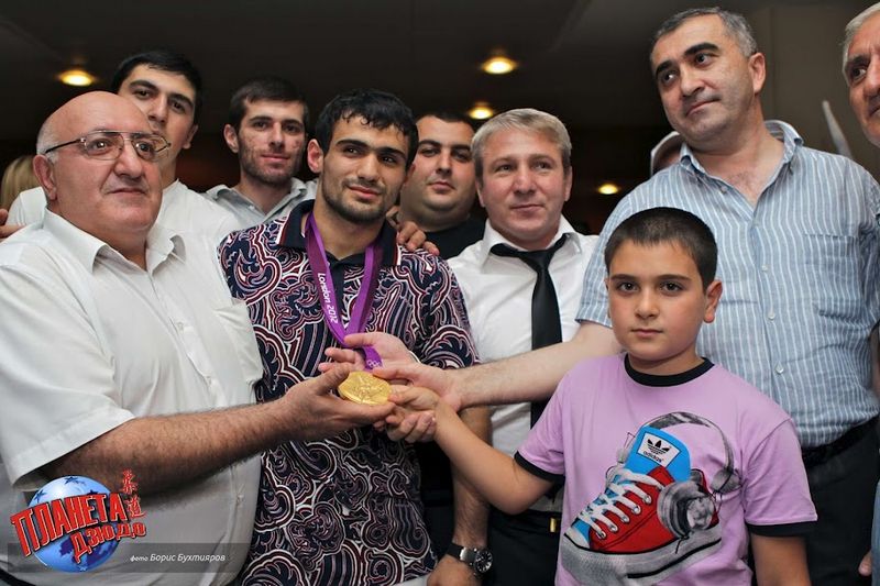 Файл:AM4C2172 thumb.jpg