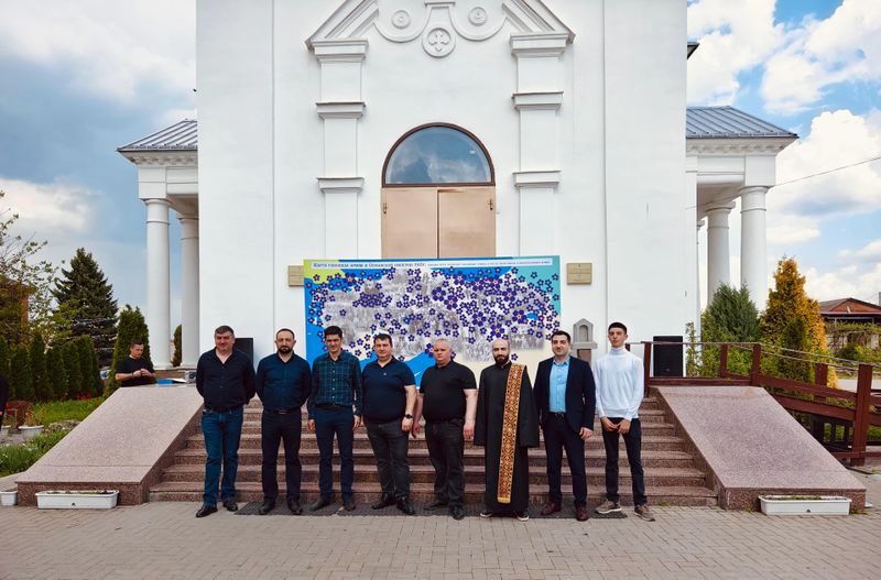 Файл:Местная армянская национальная-культурная автономия «Ани» (Чалтырь) субботник (24.04.2025) 3.jpg