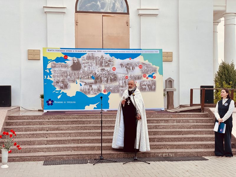 Файл:Местная армянская национальная-культурная автономия «Ани» (Чалтырь) субботник (24.04.2025) 0.jpg