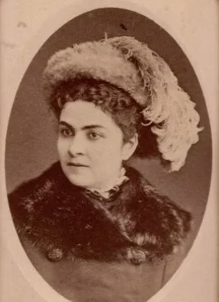 Файл:Azniv Hrachia11.JPG