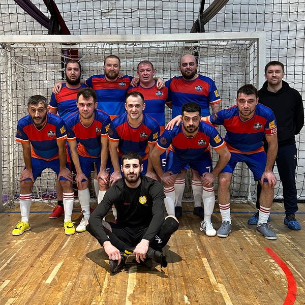 Файл:Футбольная команда «САР-43» (Киров) 29.03.2025.jpg