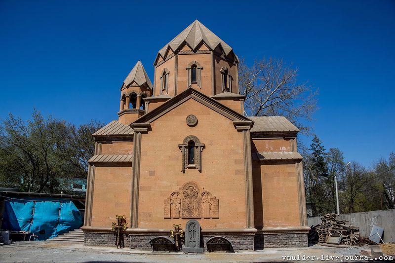 Файл:Церковь Сурб Саркис (Воронеж) 2.jpg